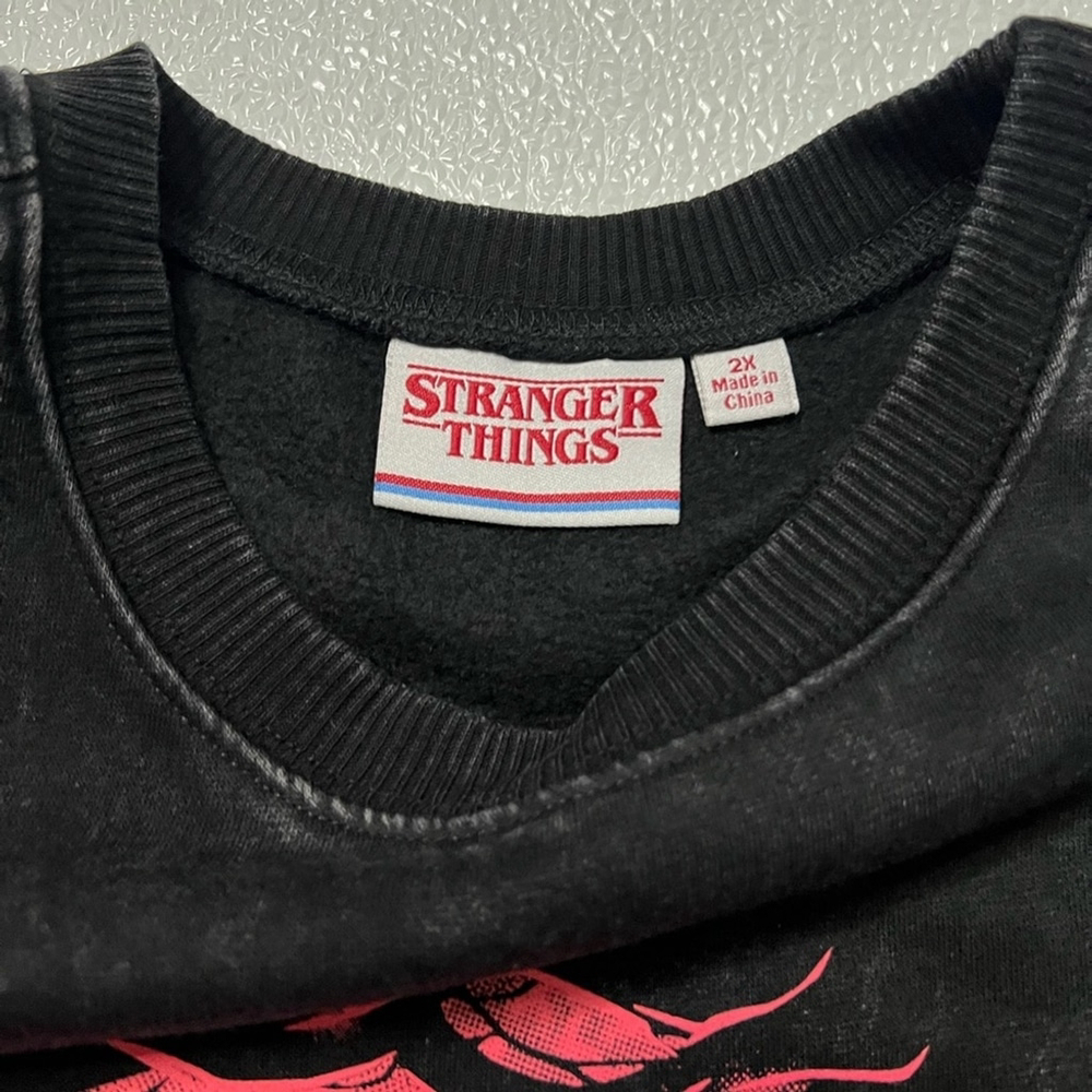 Stranger Things Juniors Crew Neck Sweater Black Size 2X NWOT - Picture 6 of 8